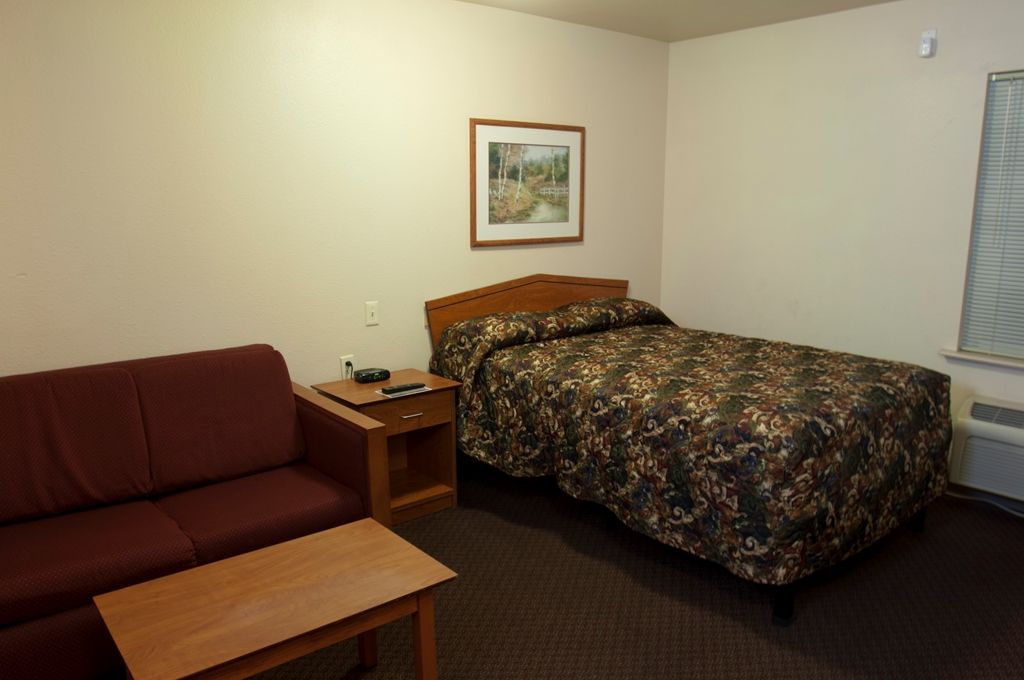 Woodspring Suites Ocala Room photo